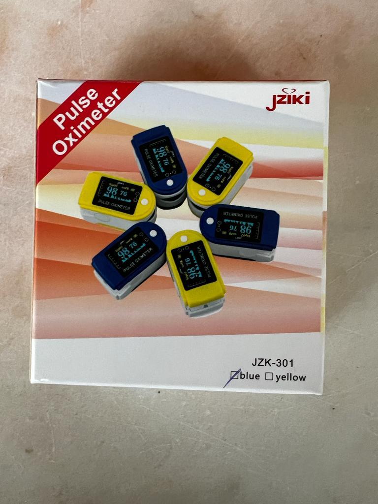 LOT OF 5 JZIKI LED Fingertip Pulse Oximeter SPO2 Pulse Rate Monitor