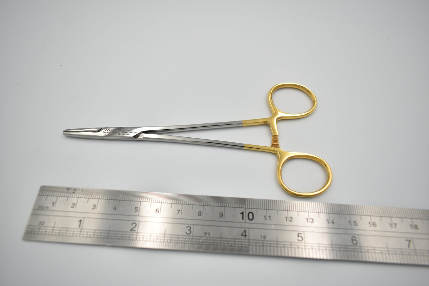Hemostat Forceps 14 to 16 Cm
